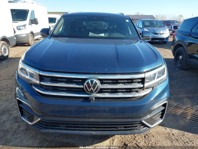 2022 Volkswagen Atlas Cross Sport 3.6l V6 Sel Premium R-line მანქანა იყიდება აუქციონზე, vin: 1V2FE2CA6NC200557, აუქციონის ნომერი: 44904827