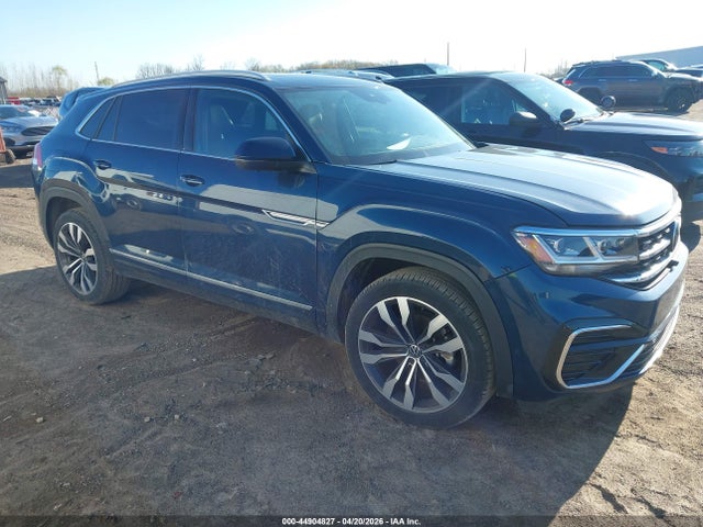 2022 Volkswagen Atlas Cross Sport 3.6l V6 Sel Premium R-line მანქანა იყიდება აუქციონზე, vin: 1V2FE2CA6NC200557, აუქციონის ნომერი: 44904827
