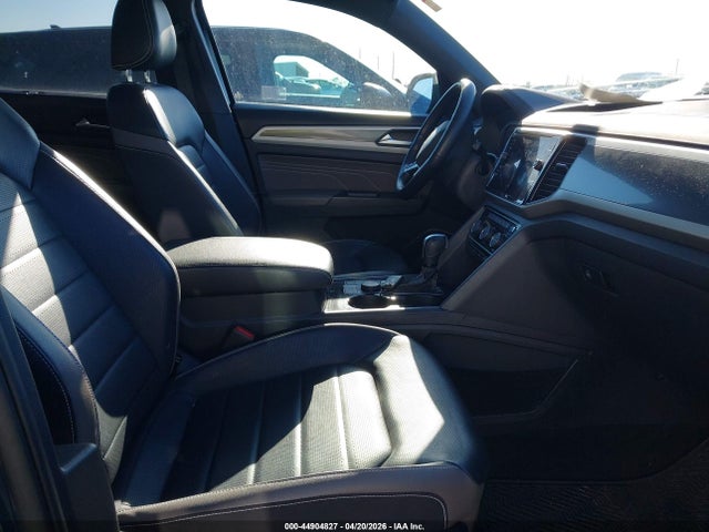 2022 Volkswagen Atlas Cross Sport 3.6l V6 Sel Premium R-line მანქანა იყიდება აუქციონზე, vin: 1V2FE2CA6NC200557, აუქციონის ნომერი: 44904827