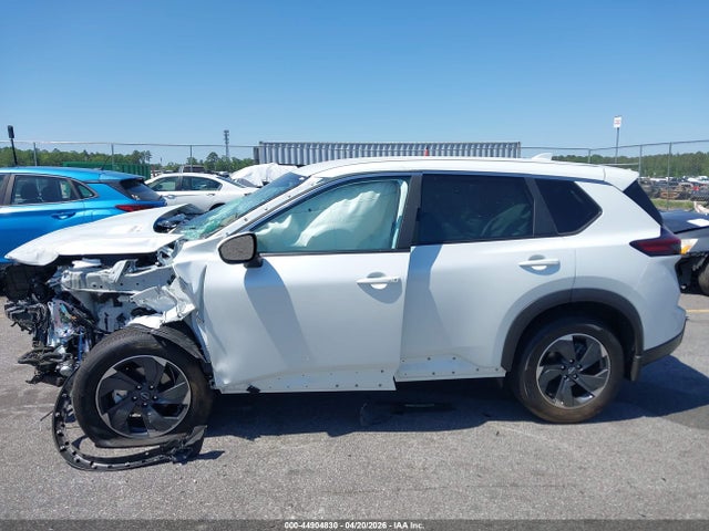 Продаж на аукціоні авто 2026 Nissan Rogue Sv, vin: 5N1BT3BA2TC718171, номер лоту: 44904830