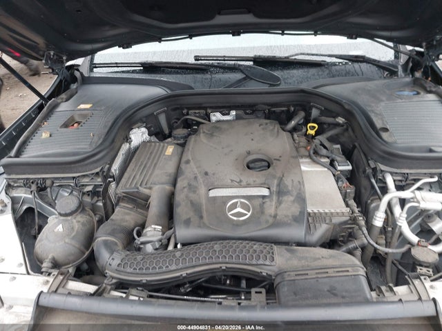 44904831 :رقم المزاد ، WDC0G4KB6GF011880 vin ، 2016 Mercedes-benz Glc 300 4matic مزاد بيع