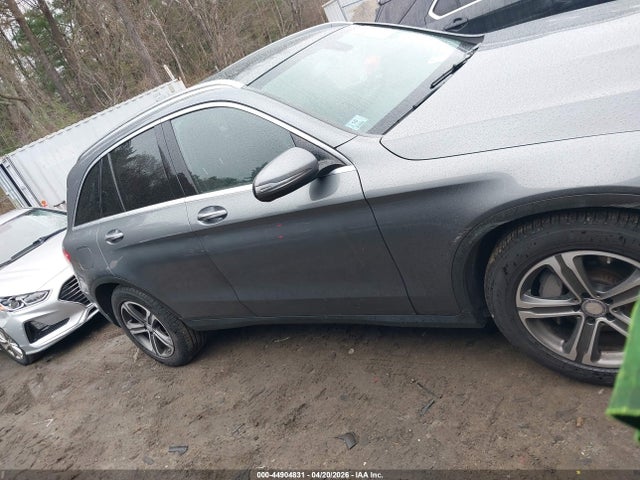 44904831 :رقم المزاد ، WDC0G4KB6GF011880 vin ، 2016 Mercedes-benz Glc 300 4matic مزاد بيع