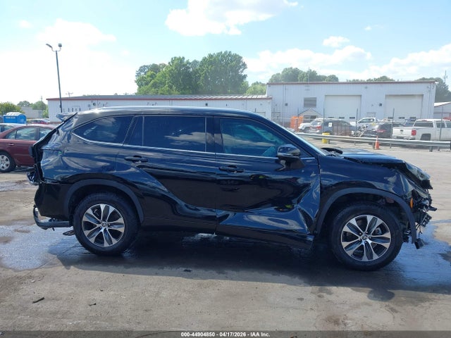 Aukcja sprzedaży 2022 Toyota Highlander Xle, vin: 5TDGZRAH1NS538840, numer aukcji: 44904850