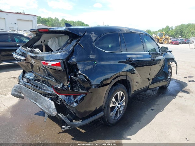 Aukcja sprzedaży 2022 Toyota Highlander Xle, vin: 5TDGZRAH1NS538840, numer aukcji: 44904850