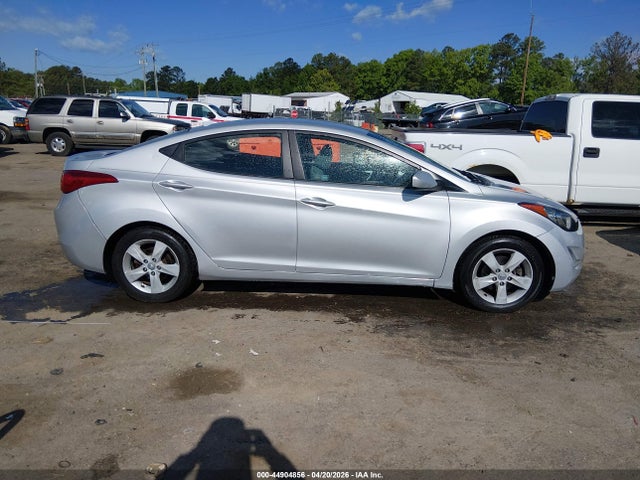 Продаж на аукціоні авто 2013 Hyundai Elantra Gls, vin: KMHDH4AE2DU738484, номер лоту: 44904856
