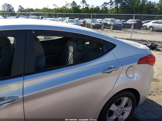 Продаж на аукціоні авто 2013 Hyundai Elantra Gls, vin: KMHDH4AE2DU738484, номер лоту: 44904856