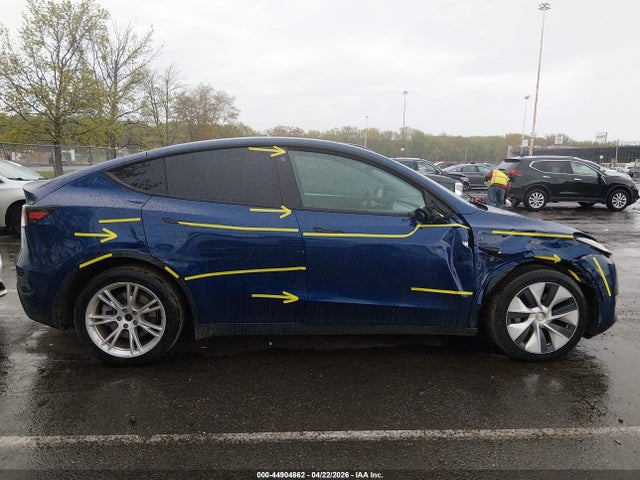 2021 Tesla Model Y Long Range Dual Motor All-wheel Drive მანქანა იყიდება აუქციონზე, vin: 5YJYGDEE7MF265063, აუქციონის ნომერი: 44904862