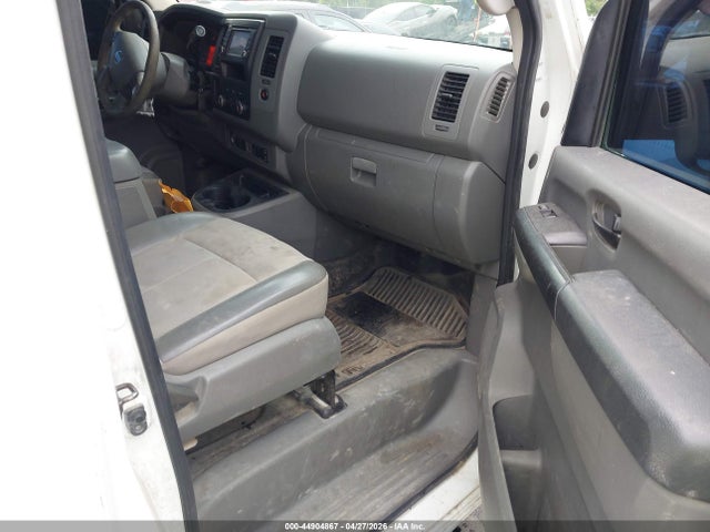 Продажа на аукционе авто 2015 Nissan Nv Cargo Nv2500 Hd Sl V6, vin: 1N6BF0KY5FN804216, номер лота: 44904867