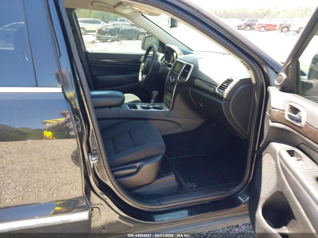 44904887 :رقم المزاد ، 1C4RJEAGXDC653369 vin ، 2013 Jeep Grand Cherokee Laredo مزاد بيع