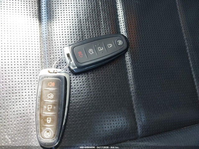 44904896 :رقم المزاد ، 1FAHP2F85KG118150 vin ، 2019 Ford Taurus Limited مزاد بيع