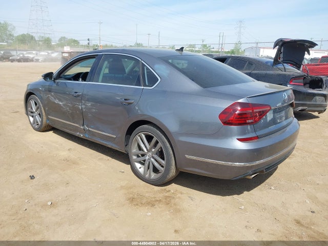 44904902 :رقم المزاد ، 1VWDT7A3XHC084488 vin ، 2017 Volkswagen Passat 1.8t R-line مزاد بيع