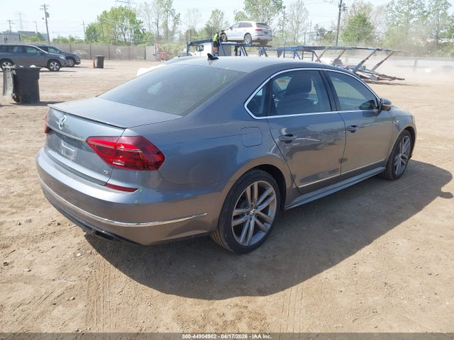 44904902 :رقم المزاد ، 1VWDT7A3XHC084488 vin ، 2017 Volkswagen Passat 1.8t R-line مزاد بيع