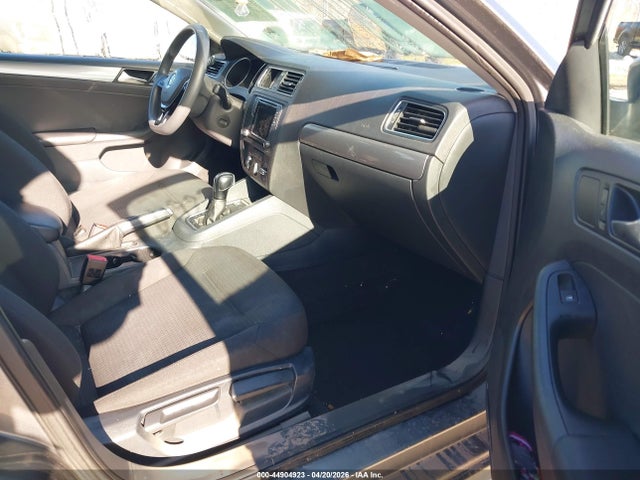 44904923 :رقم المزاد ، 3VWD67AJ5GM290983 vin ، 2016 Volkswagen Jetta 1.4t Se مزاد بيع