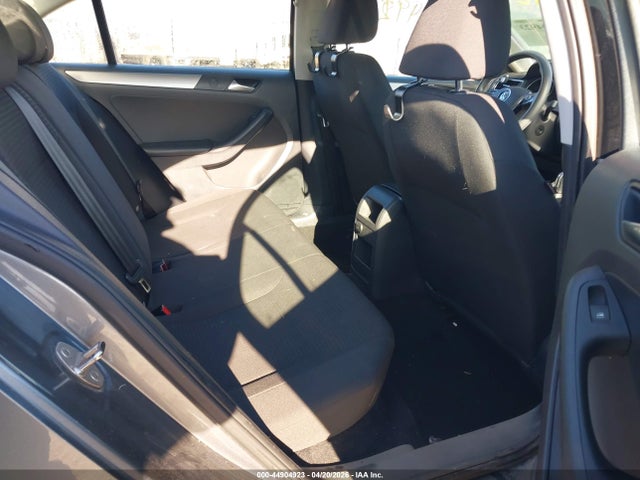 44904923 :رقم المزاد ، 3VWD67AJ5GM290983 vin ، 2016 Volkswagen Jetta 1.4t Se مزاد بيع