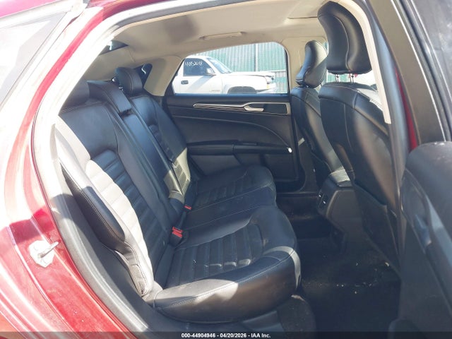 44904946 :رقم المزاد ، 3FA6P0T95HR376209 vin ، 2017 Ford Fusion Se مزاد بيع