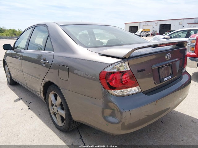 44904950 :رقم المزاد ، JTDBA32K550025537 vin ، 2005 Toyota Camry Se V6 مزاد بيع