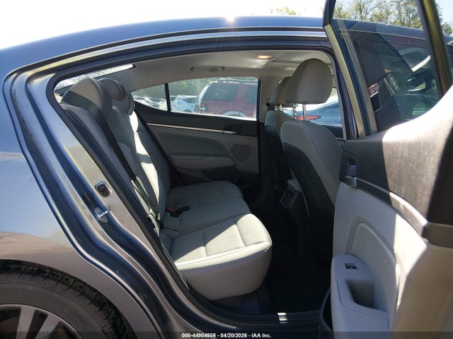 Продаж на аукціоні авто 2018 Hyundai Elantra Value Edition, vin: 5NPD84LF7JH292770, номер лоту: 44904956