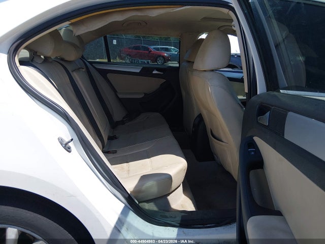Продаж на аукціоні авто 2013 Volkswagen Jetta Se, vin: 3VWDX7AJ4DM365102, номер лоту: 44904983