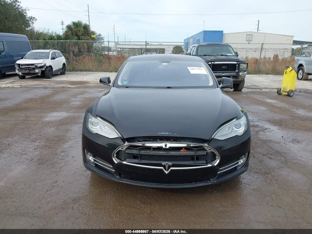44905007 :رقم المزاد ، 5YJSA1H12EFP32793 vin ، 2014 Tesla Model S P85 مزاد بيع