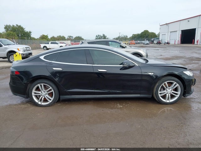 44905007 :رقم المزاد ، 5YJSA1H12EFP32793 vin ، 2014 Tesla Model S P85 مزاد بيع