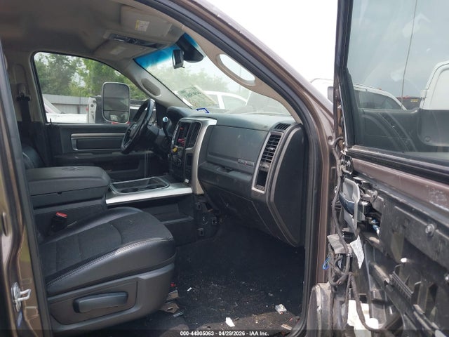 44905063 :رقم المزاد ، 3C63RRHL6JG353742 vin ، 2018 Ram 3500 مزاد بيع