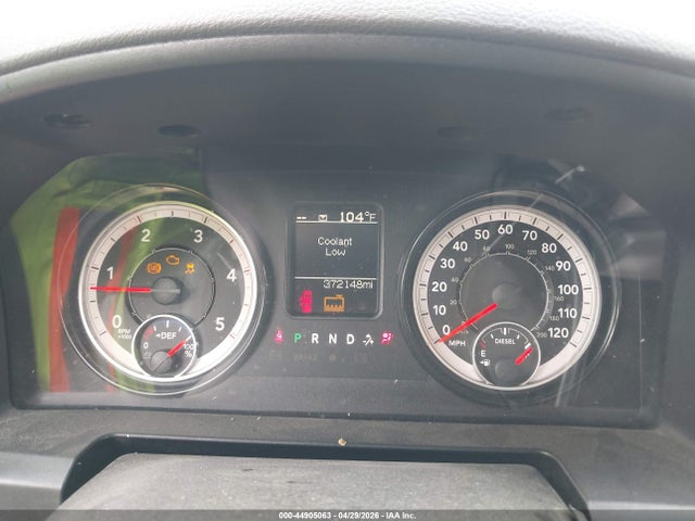44905063 :رقم المزاد ، 3C63RRHL6JG353742 vin ، 2018 Ram 3500 مزاد بيع