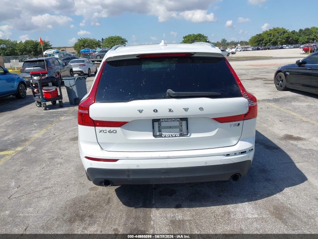 Продажа на аукционе авто 2021 Volvo Xc60 T5 Momentum, vin: YV4102RK8M1793730, номер лота: 44905098