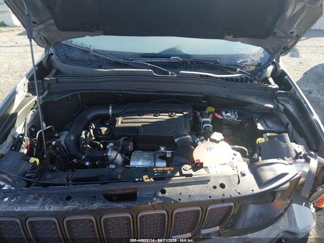 44905114 :رقم المزاد ، ZACNJDC19MPM25793 vin ، 2021 Jeep Renegade Trailhawk 4x4 مزاد بيع
