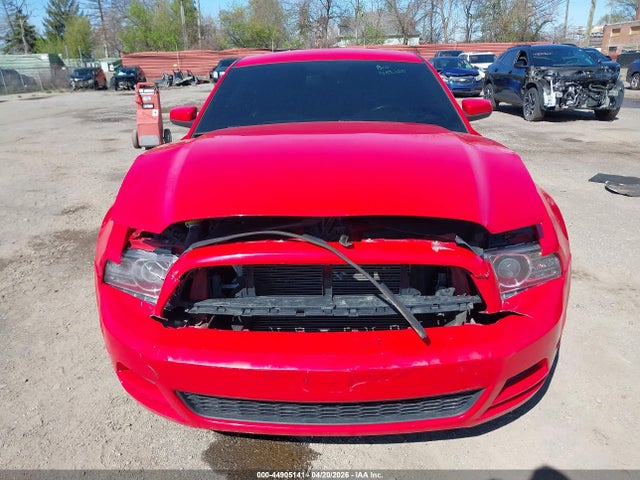 44905141 :رقم المزاد ، 1ZVBP8AM2E5249735 vin ، 2014 Ford Mustang V6 Premium مزاد بيع