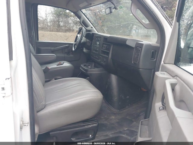 2019 Chevrolet Express 2500 Work Van მანქანა იყიდება აუქციონზე, vin: 1GCWGAFP1K1250716, აუქციონის ნომერი: 44905213