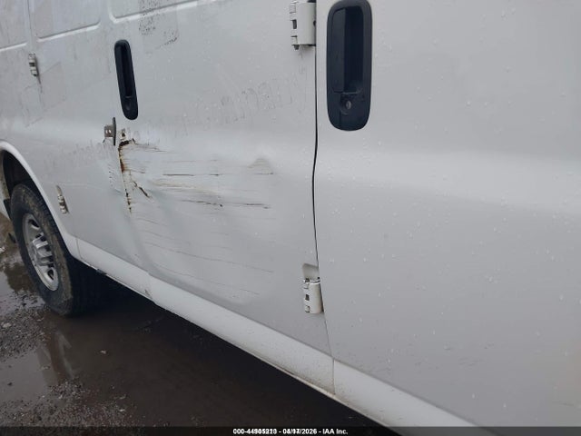 2019 Chevrolet Express 2500 Work Van მანქანა იყიდება აუქციონზე, vin: 1GCWGAFP1K1250716, აუქციონის ნომერი: 44905213