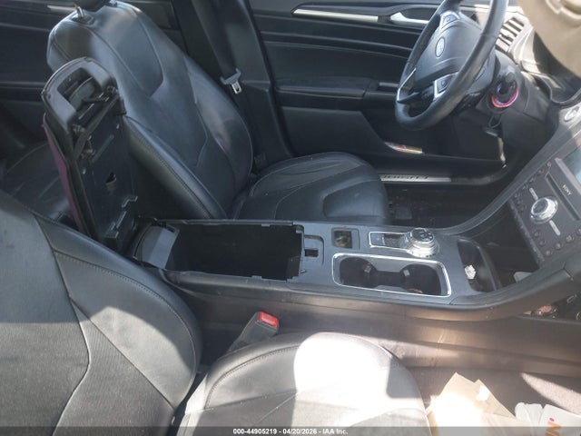 44905219 :رقم المزاد ، 3FA6P0D96LR203659 vin ، 2020 Ford Fusion Titanium مزاد بيع