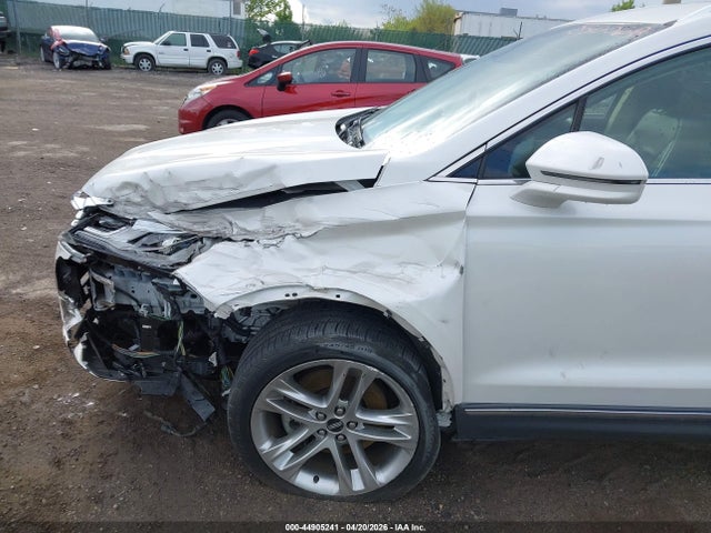 5LMTJ3DH3GUJ30068 Lincoln Mkc Reserve
