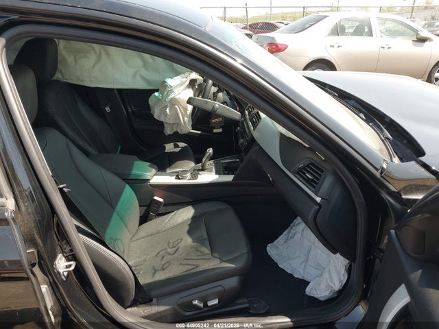 Aukcja sprzedaży 2016 Bmw 320i Xdrive, vin: WBA8E5G5XGNU19356, numer aukcji: 44905242