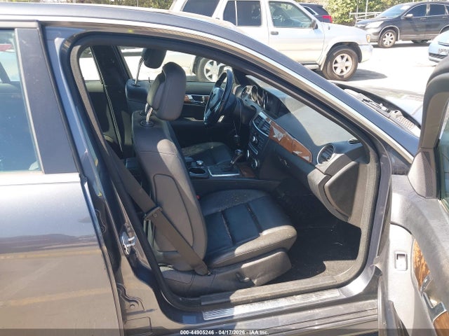 44905246 :رقم المزاد ، WDDGF4HB7DA843208 vin ، 2013 Mercedes-benz C 250 Sport مزاد بيع
