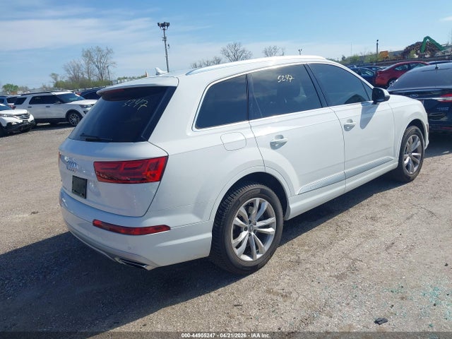 44905247 :رقم المزاد ، WA1LHAF74KD023450 vin ، 2019 Audi Q7 45 Premium/45 Se Premium مزاد بيع