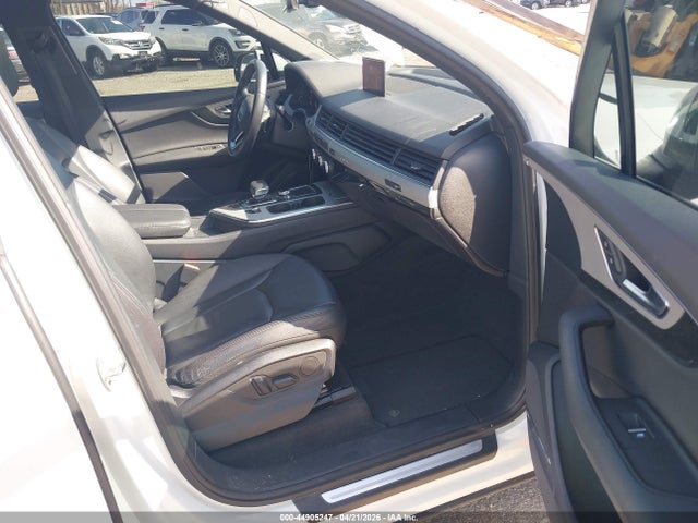 44905247 :رقم المزاد ، WA1LHAF74KD023450 vin ، 2019 Audi Q7 45 Premium/45 Se Premium مزاد بيع