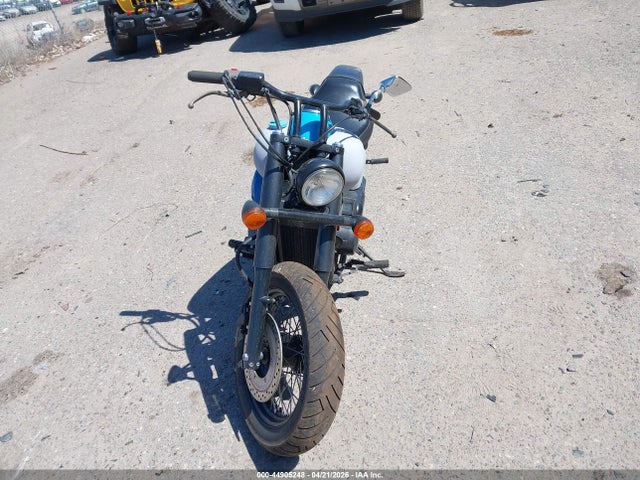 JH2RC537XFK500143 Honda Vt750 C2b