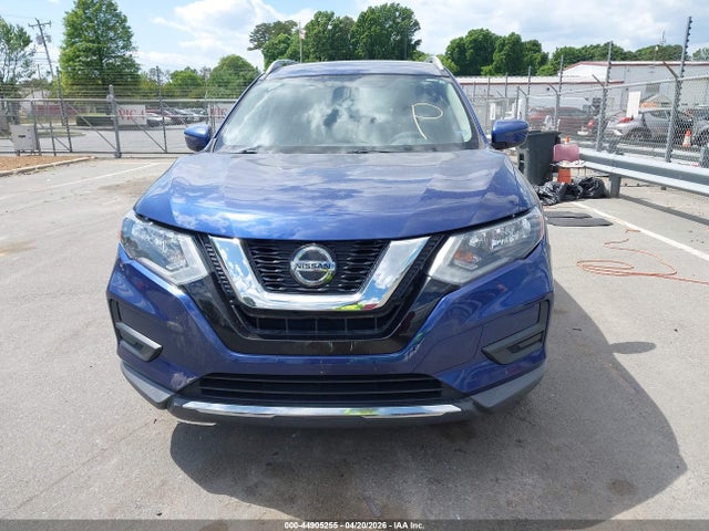 44905255 :رقم المزاد ، KNMAT2MT7JP615620 vin ، 2018 Nissan Rogue Sv مزاد بيع