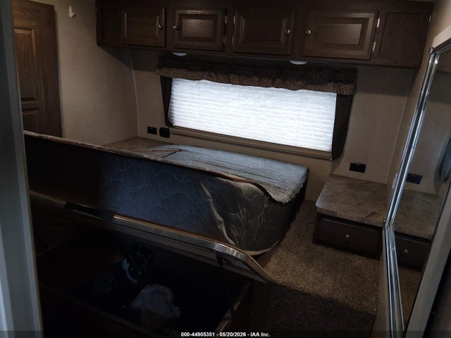 2008 Flagstaff Super Lite მანქანა იყიდება აუქციონზე, vin: 4X4TFLE29JZ156049, აუქციონის ნომერი: 44905351