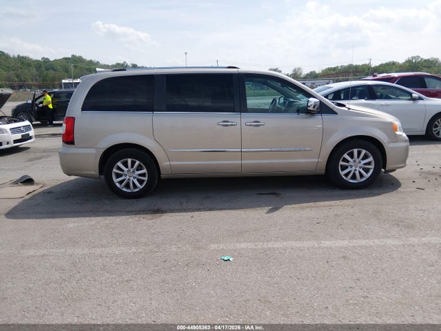 2015 Chrysler Town & Country Limited Platinum მანქანა იყიდება აუქციონზე, vin: 2C4RC1GG2FR711026, აუქციონის ნომერი: 44905363