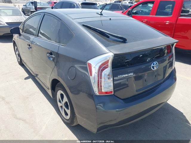 2013 TOYOTA PRIUS JTDKN3DU2D1633155 Photo 2