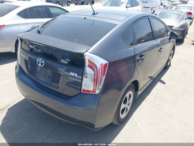 2013 TOYOTA PRIUS JTDKN3DU2D1633155 Photo 3