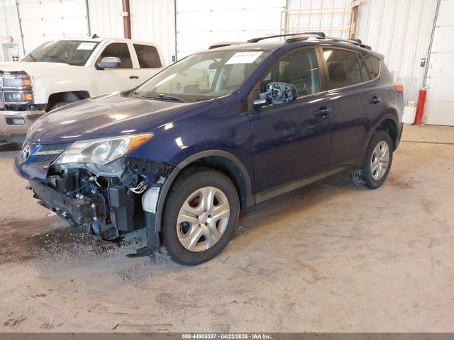 44905387 :رقم المزاد ، 2T3BFREV7FW382841 vin ، 2015 Toyota Rav4 Le مزاد بيع