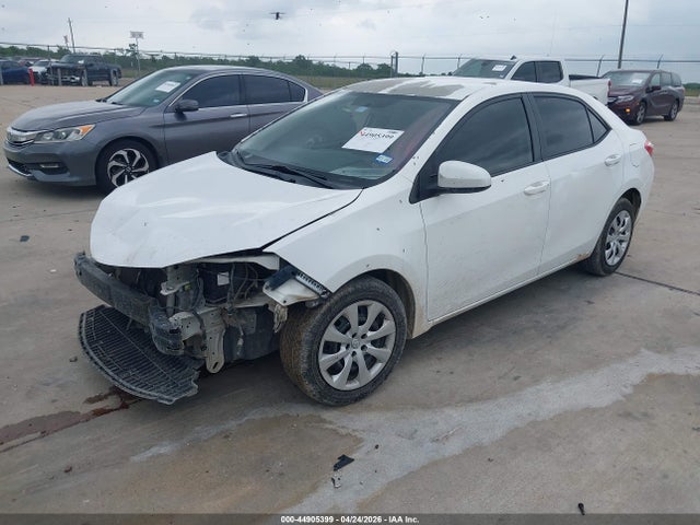 Toyota COROLLA LE 2016 5YFBURHE3GP416397 Image 2