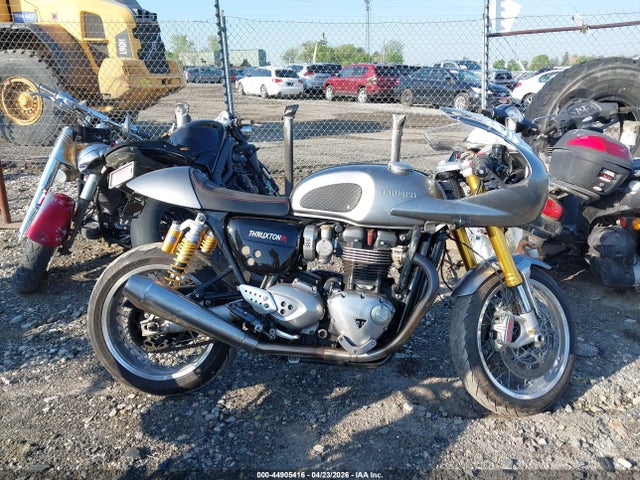 Triumph Motorcycle Thruxton 1200 R 2016 SMTD21HF3GT767314 Image 12