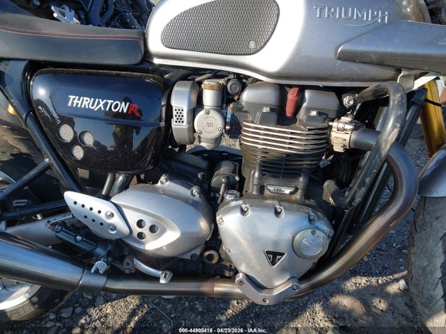 Triumph Motorcycle Thruxton 1200 R 2016 SMTD21HF3GT767314 Image 8