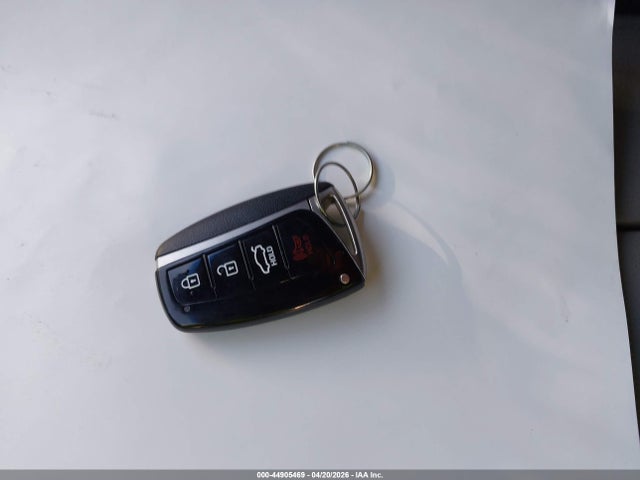 44905469 :رقم المزاد ، KMHGN4JE8GU136120 vin ، 2016 Hyundai Genesis 3.8 مزاد بيع