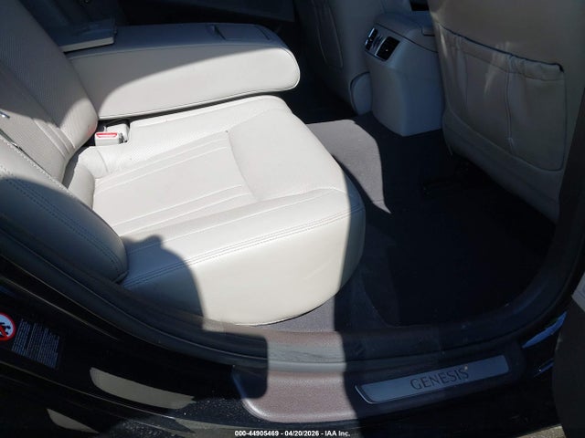 44905469 :رقم المزاد ، KMHGN4JE8GU136120 vin ، 2016 Hyundai Genesis 3.8 مزاد بيع