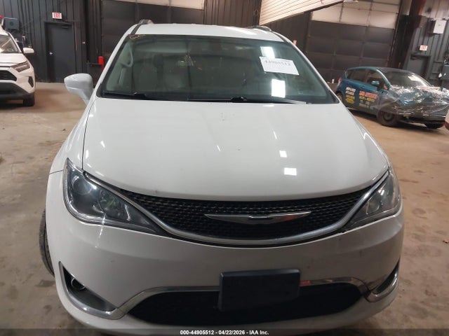 Продаж на аукціоні авто 2018 Chrysler Pacifica Touring L, vin: 2C4RC1BG3JR276209, номер лоту: 44905512